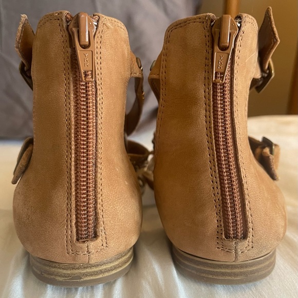 *EUC* Gianni Bini / Embellished Tiered Fringe Faux Suede Sandal / Brown … - Picture 8 of 10